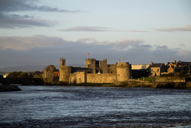 5 Places To Explore On The River Shannon