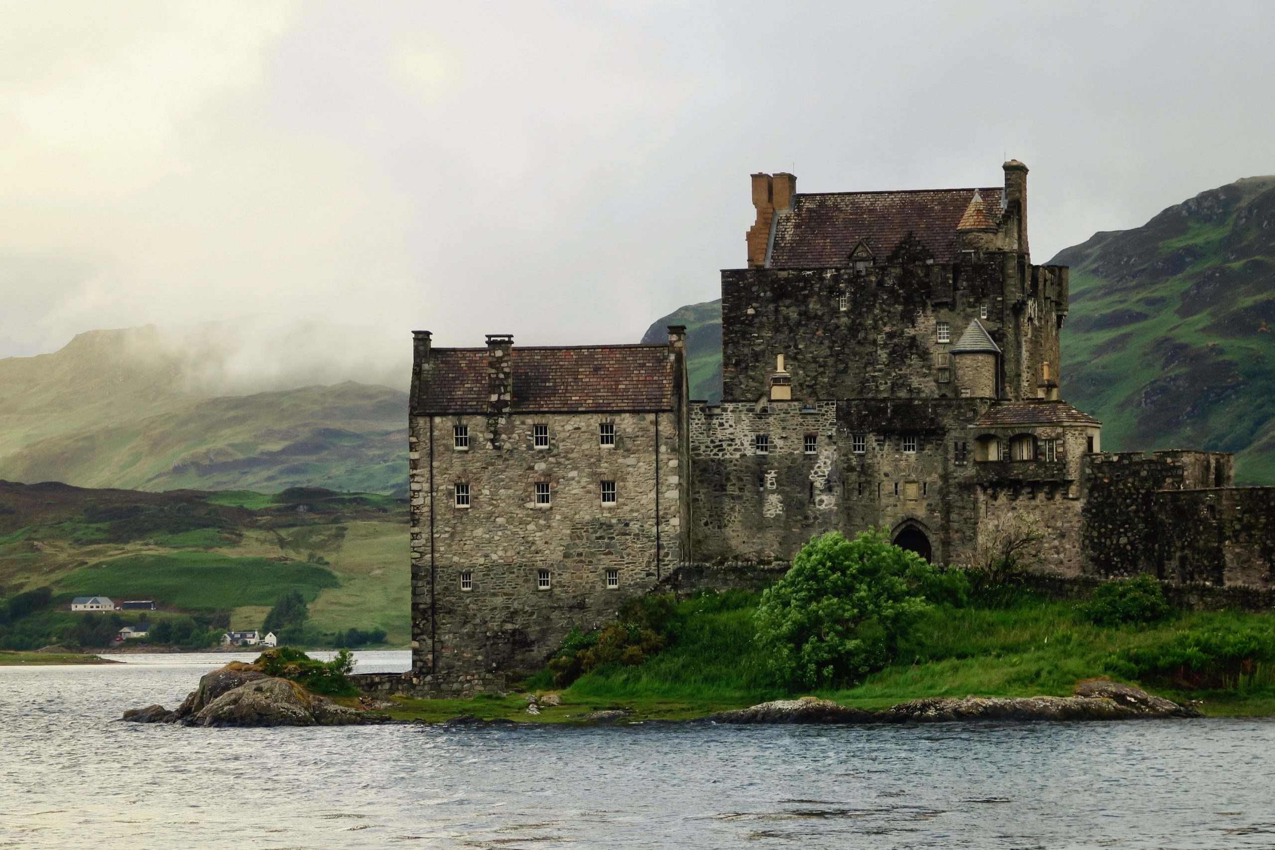 7 Outlander Locations You Can Visit In Scotland